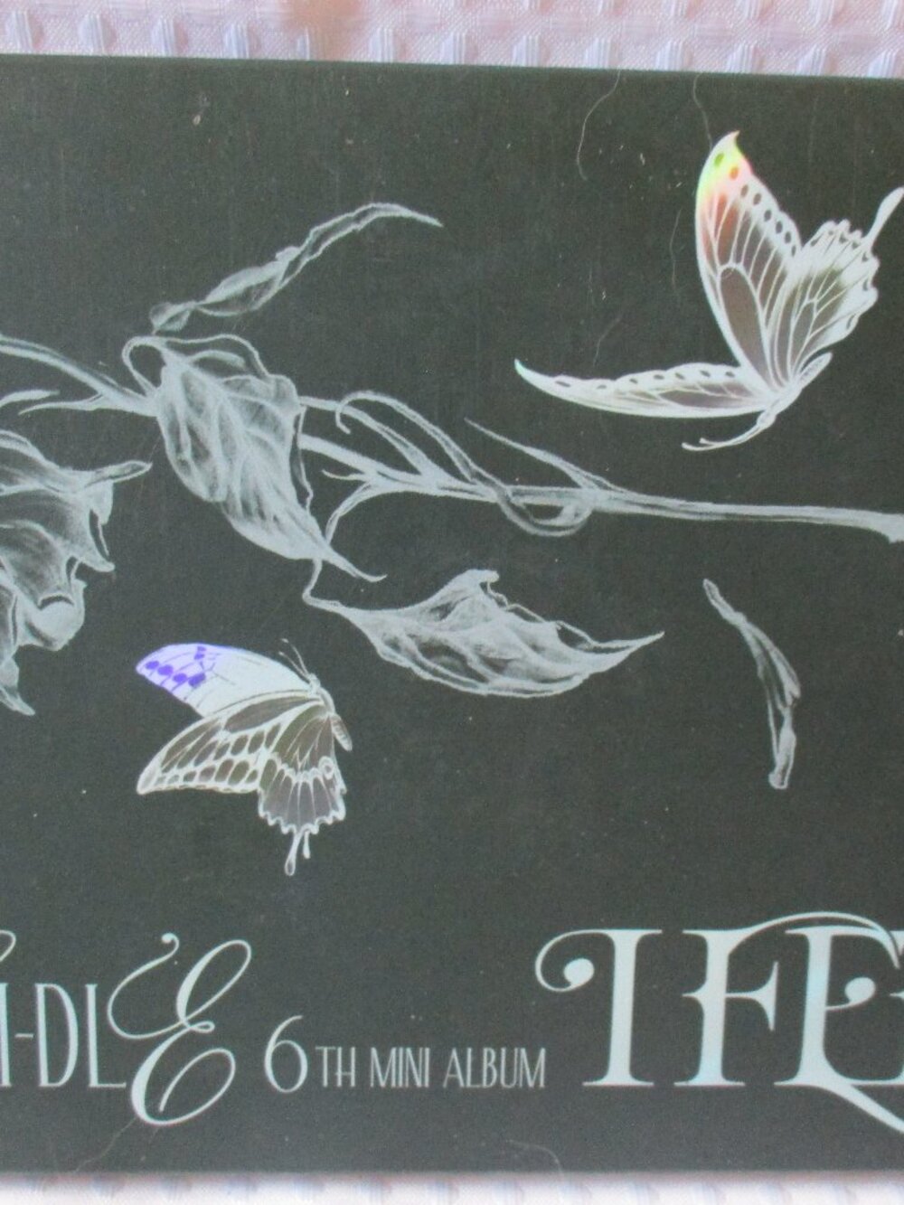 G-IDLE I Feel 6th Mini Album (Butterfly Version) Photobook CD Photocard Gift Set